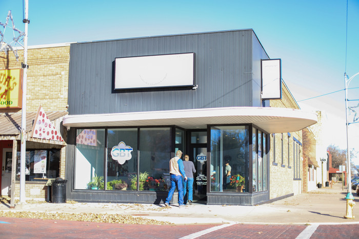 Ellis Location Store Front